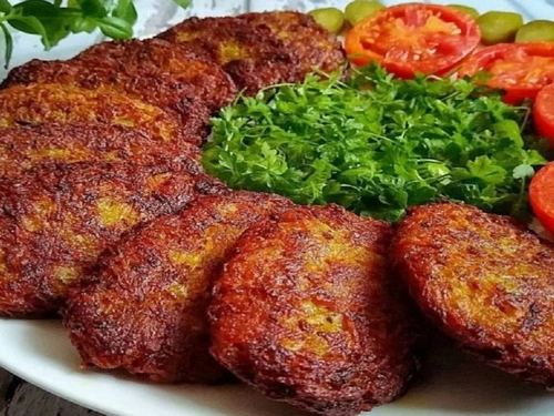 رازهای پخت کتلت طلایی و ترد: دو روش خانگی پرطرفدار