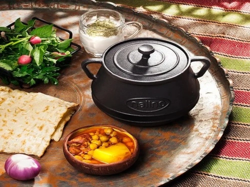 گوشت آبگوشتی چی خوبه؟ | راهنمای انتخاب بهترین گوشت برای آبگوشت و دیزی